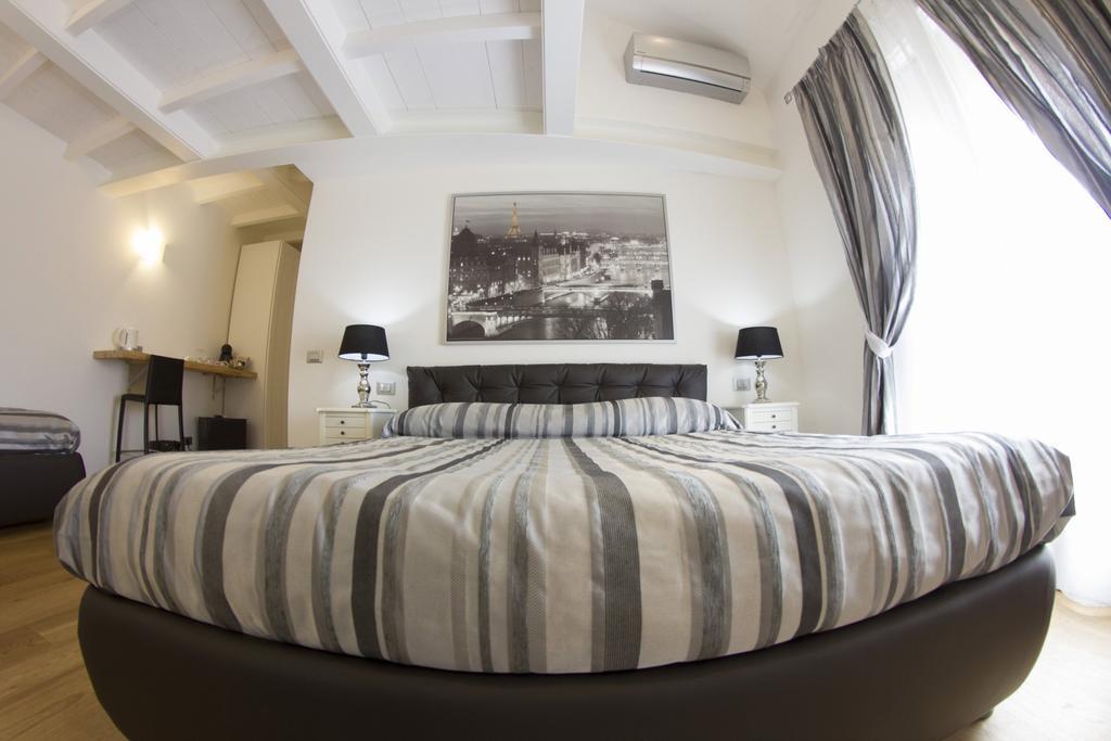ボローニャ B＆B シェ モア ラーメ 57 Bed & Breakfast 部屋 写真